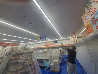 天井：カビ除去・防カビ剤塗布